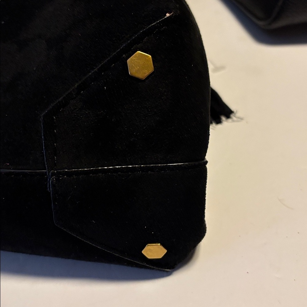 HOUSE OF HARLOW 1960 BLACK SUEDE BAG W/ SHOULDER STRAP GOLD/BRASS TONED HANDLE - Picture 11 of 16